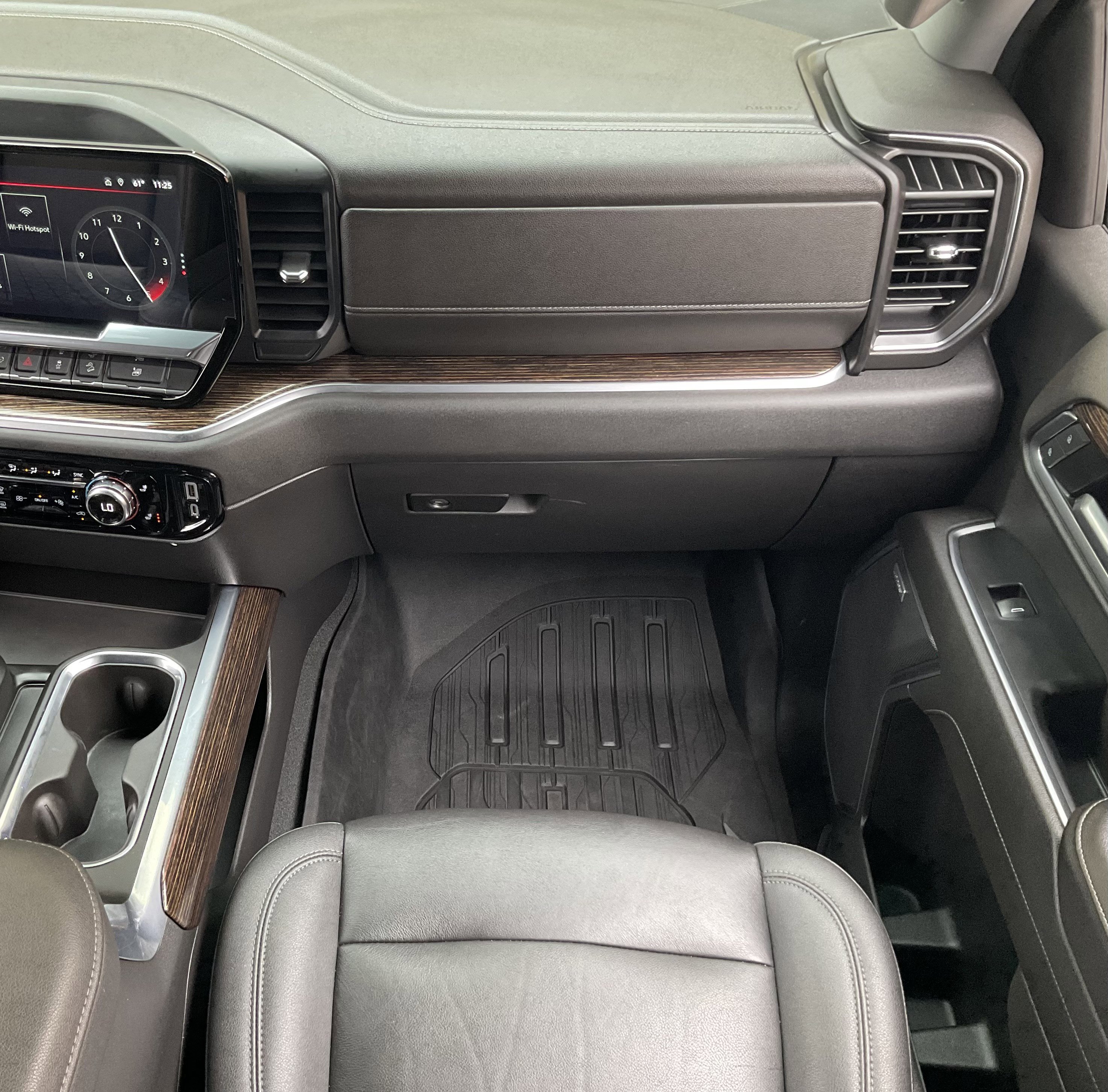 Used 2022 GMC Sierra 1500 Elevation w/ Elevation Premium Package AWD/4WD image 25