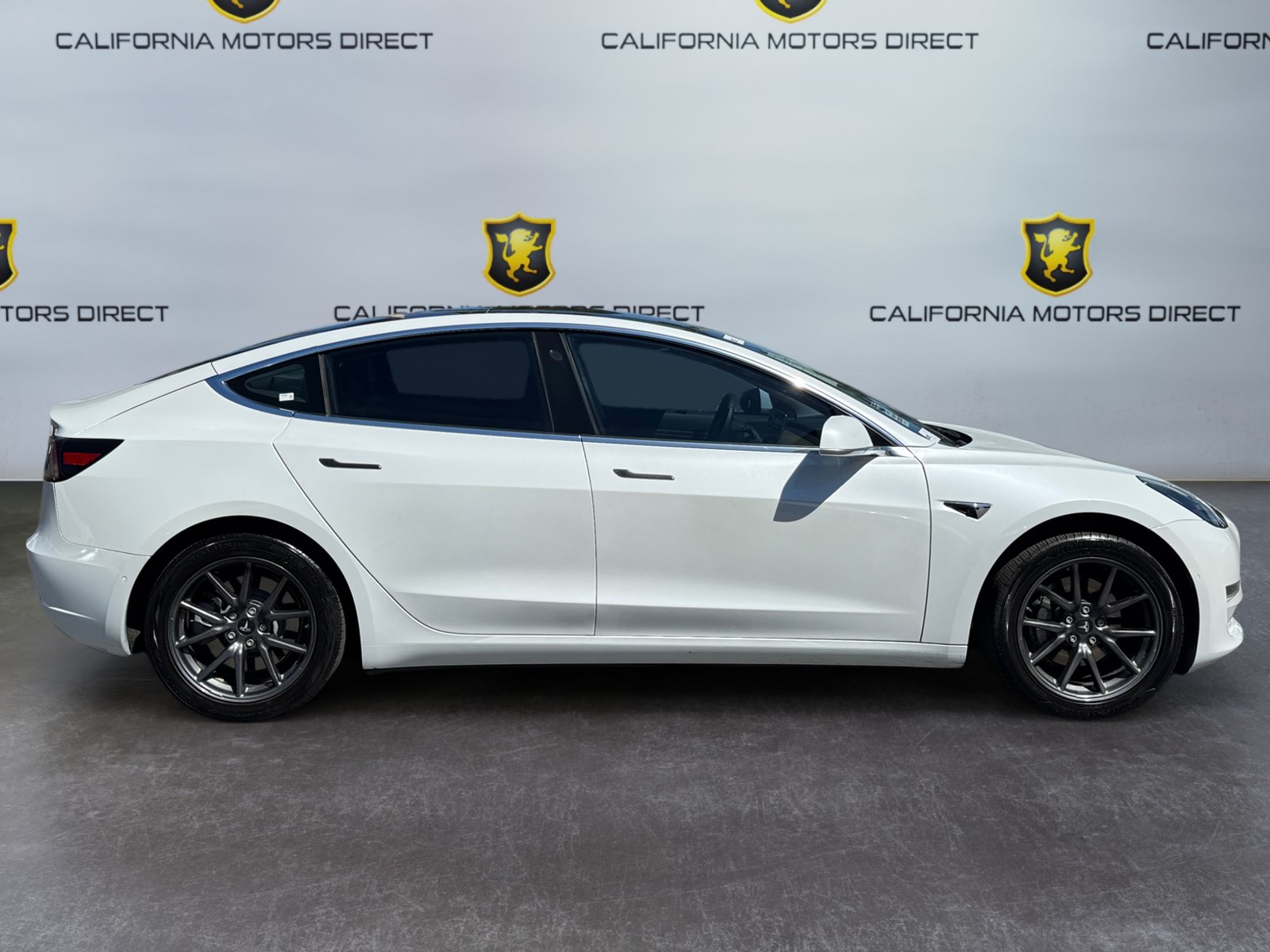 Used 2018 Tesla Model 3 Long Range RWD image 6