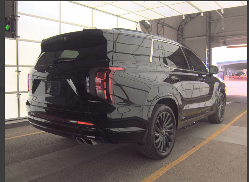 Used 2025 Hyundai Palisade Calligraphy AWD/4WD image 2