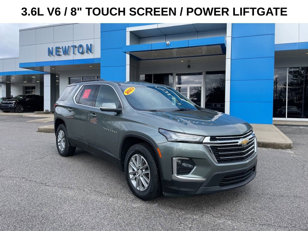 Used 2023 Chevrolet Traverse LT