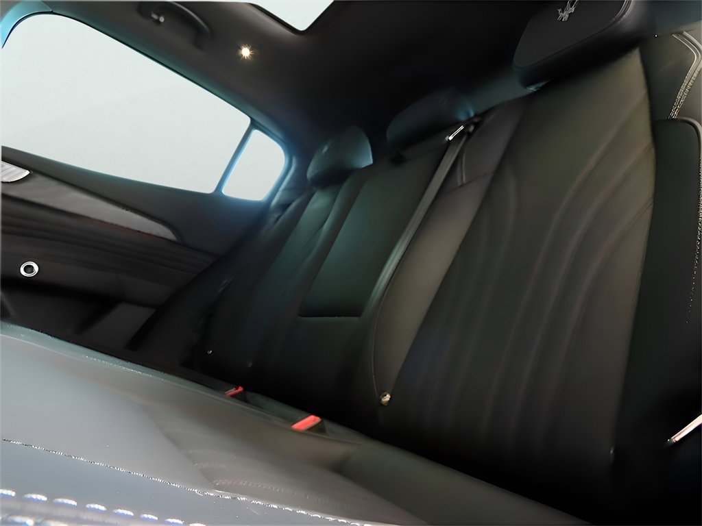 New 2024 Maserati Grecale GT image 25