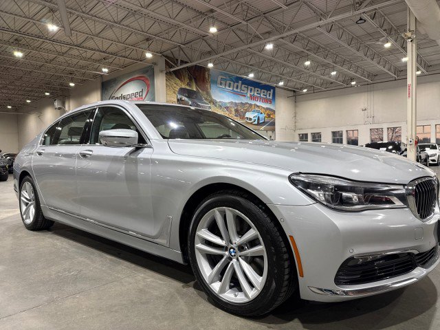 Used 2016 BMW 750i xDrive image 23
