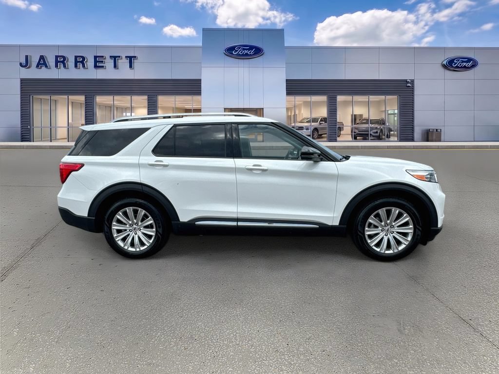 Certified 2023 Ford Explorer Limited w/ Limited Technology Package RWD image 8