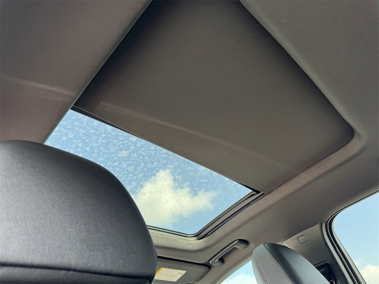 New 2026 Chevrolet Equinox EV RS image 24