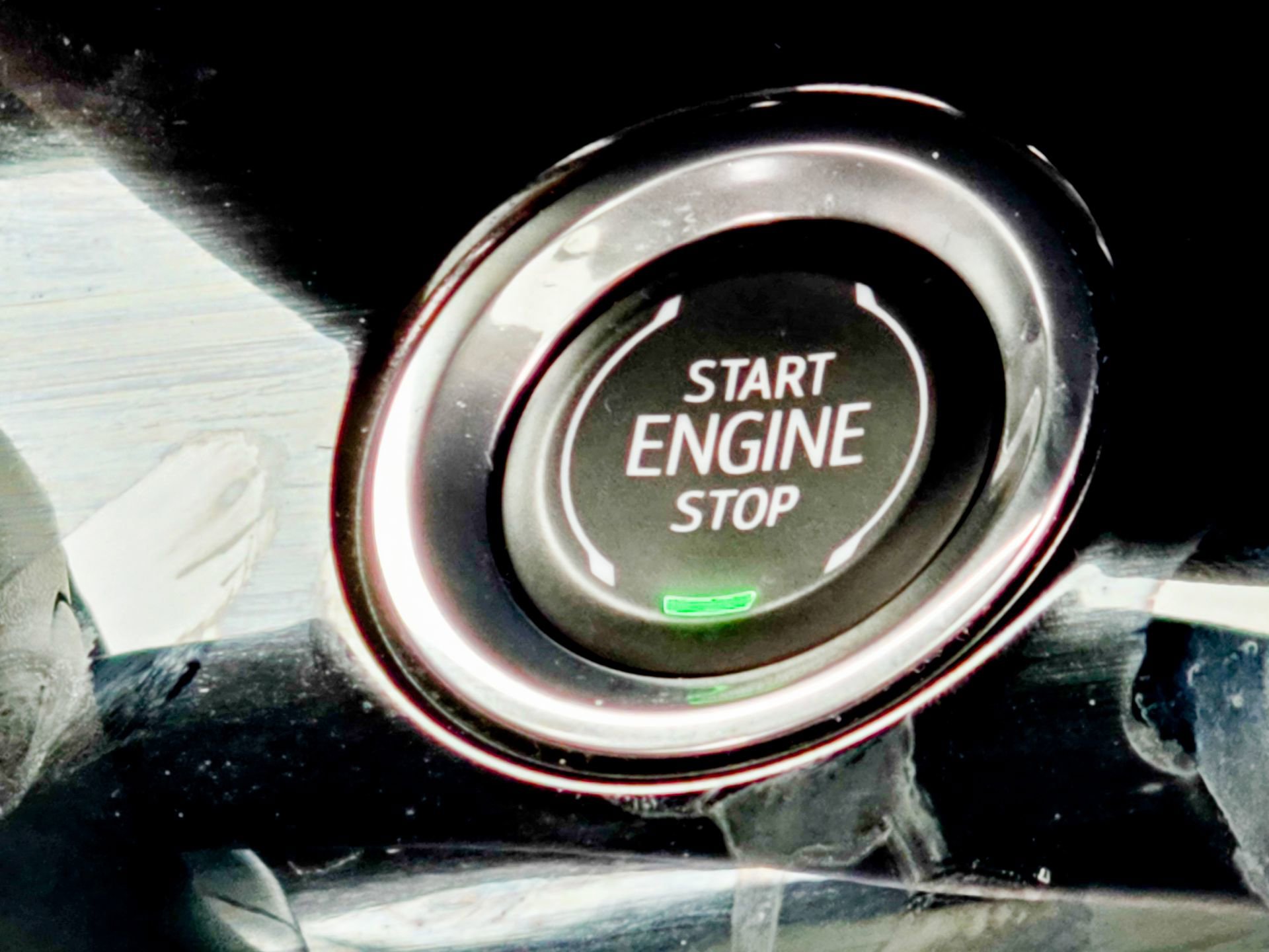 Used 2024 Buick Envision Avenir image 46