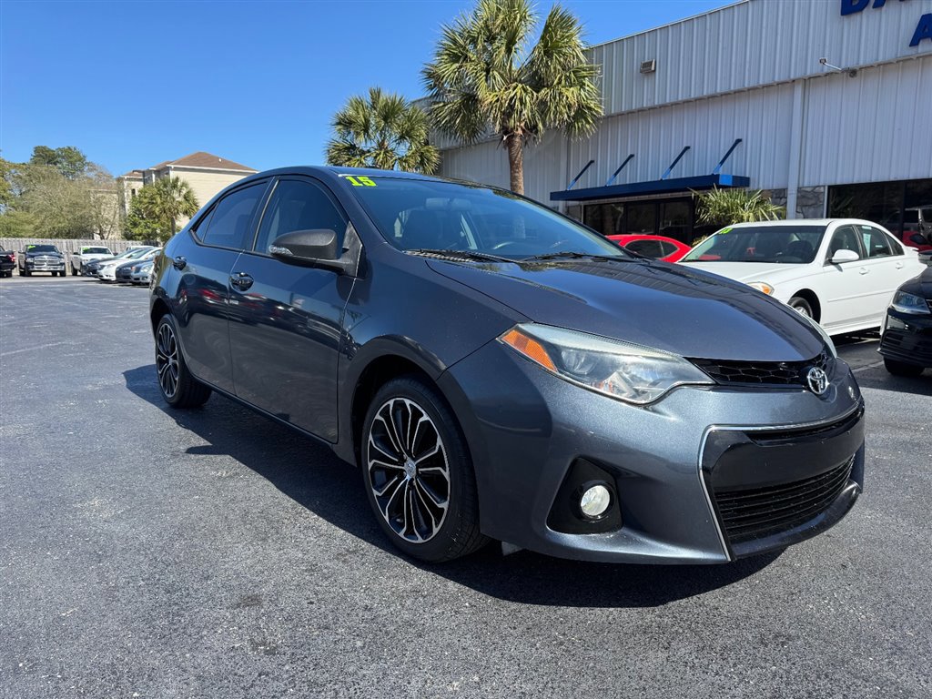 Used 2015 Toyota Corolla S image 2