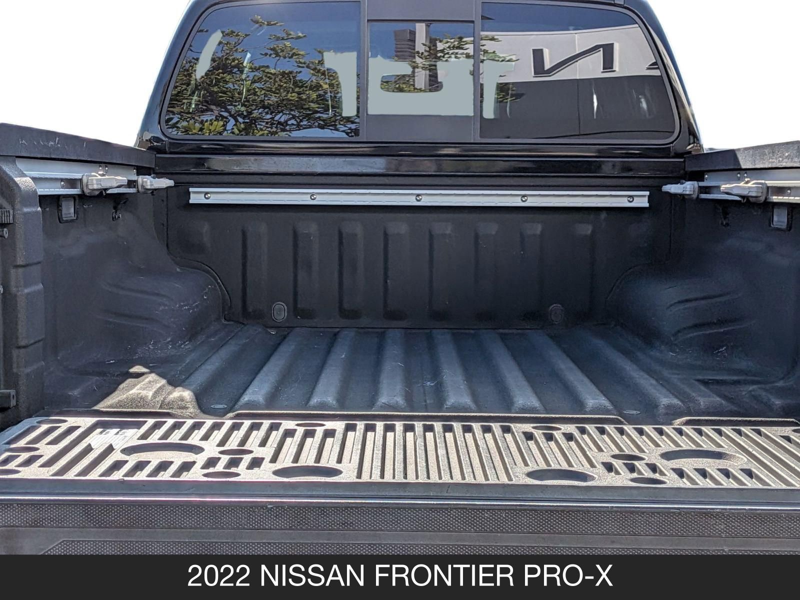 Used 2022 Nissan Frontier Pro-X w/ Pro-X Premium Package image 21
