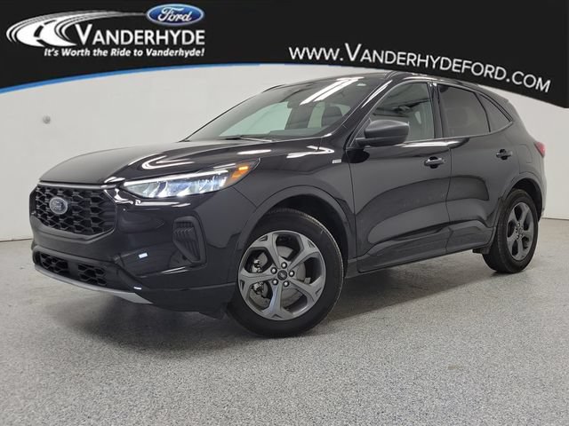Used 2023 Ford Escape ST-Line w/ Tech Pack #1