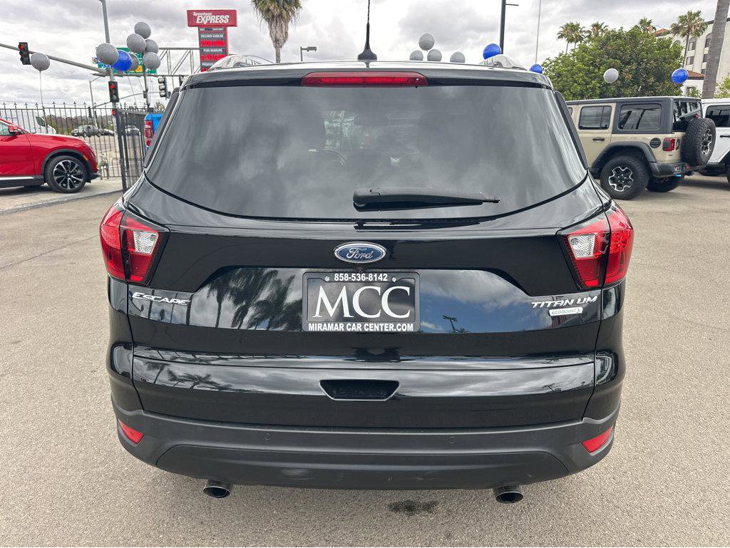 Used 2019 Ford Escape Titanium FWD image 12