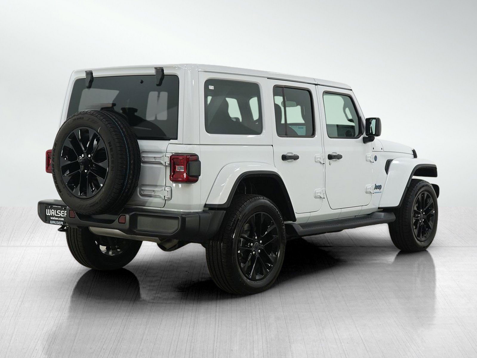 Used 2025 Jeep Wrangler Unlimited Sahara image 5