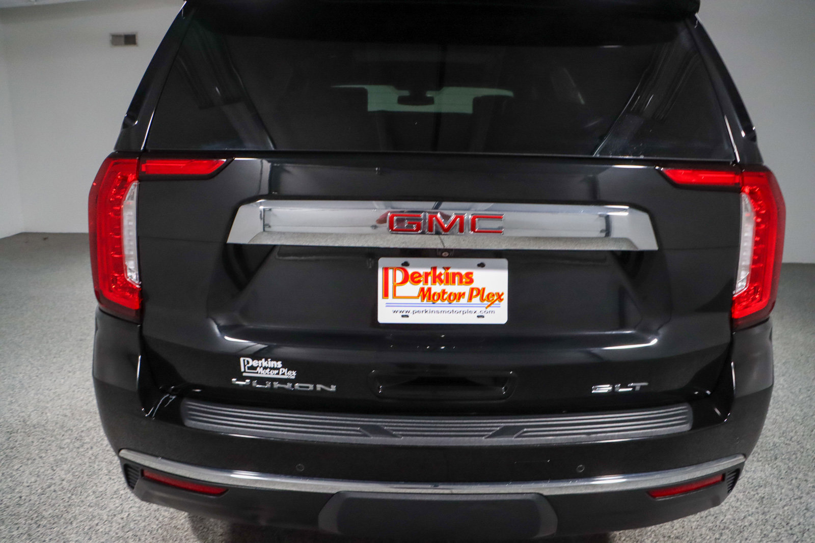 Used 2021 GMC Yukon SLT image 8