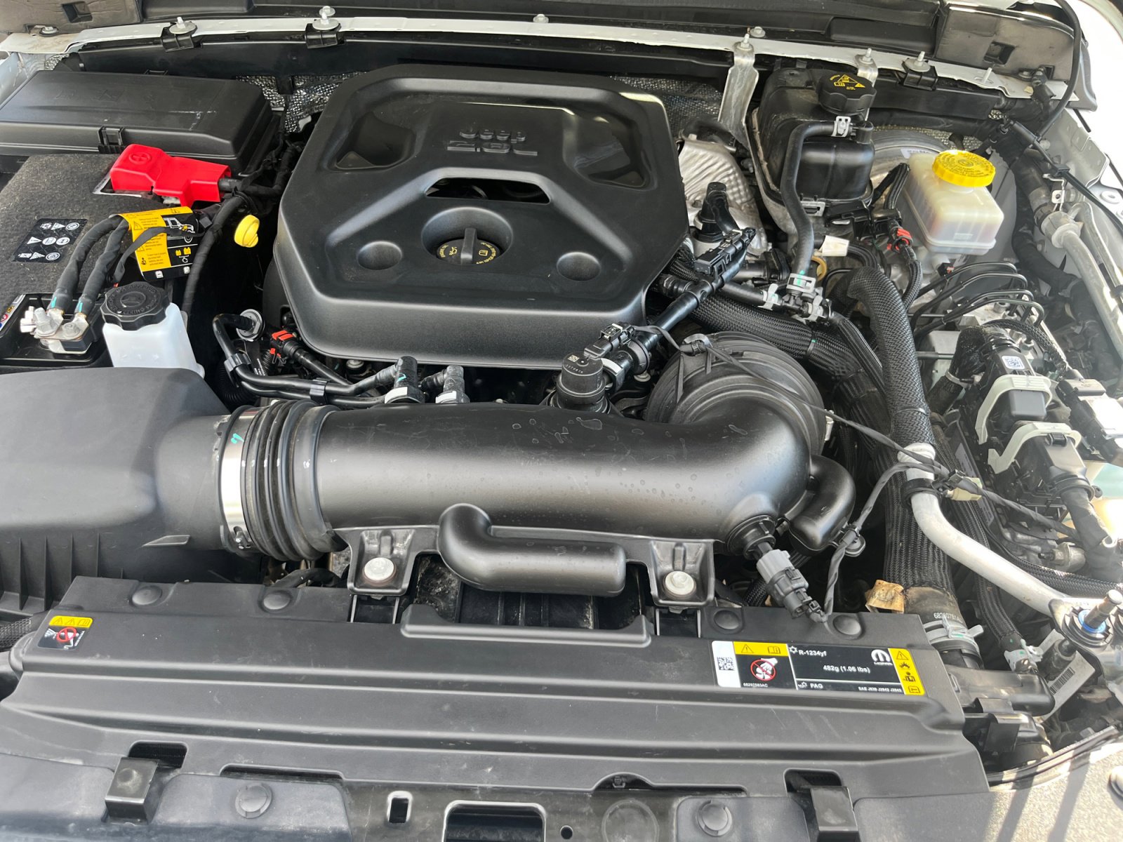 Used 2024 Jeep Wrangler Sahara image 21