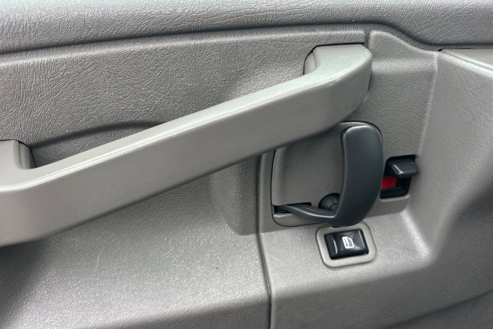 Used 2021 GMC Savana 2500 w/ Driver Convenience Package RWD image 11