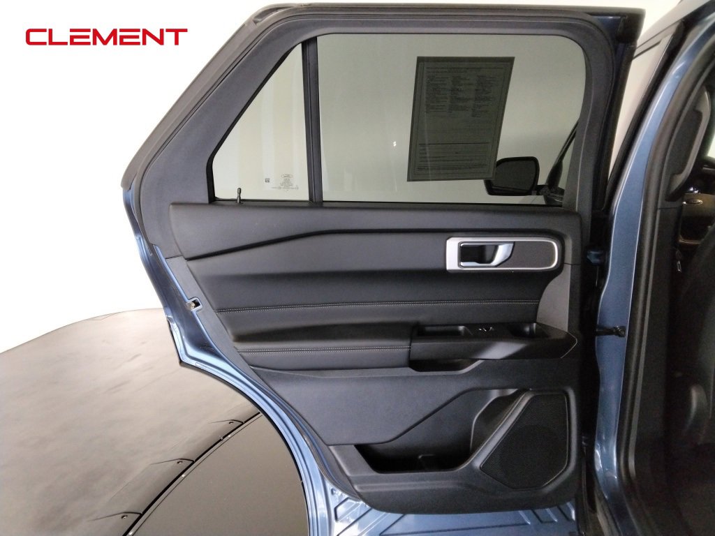 Used 2020 Ford Explorer XLT w/ Equipment Group 202A image 27