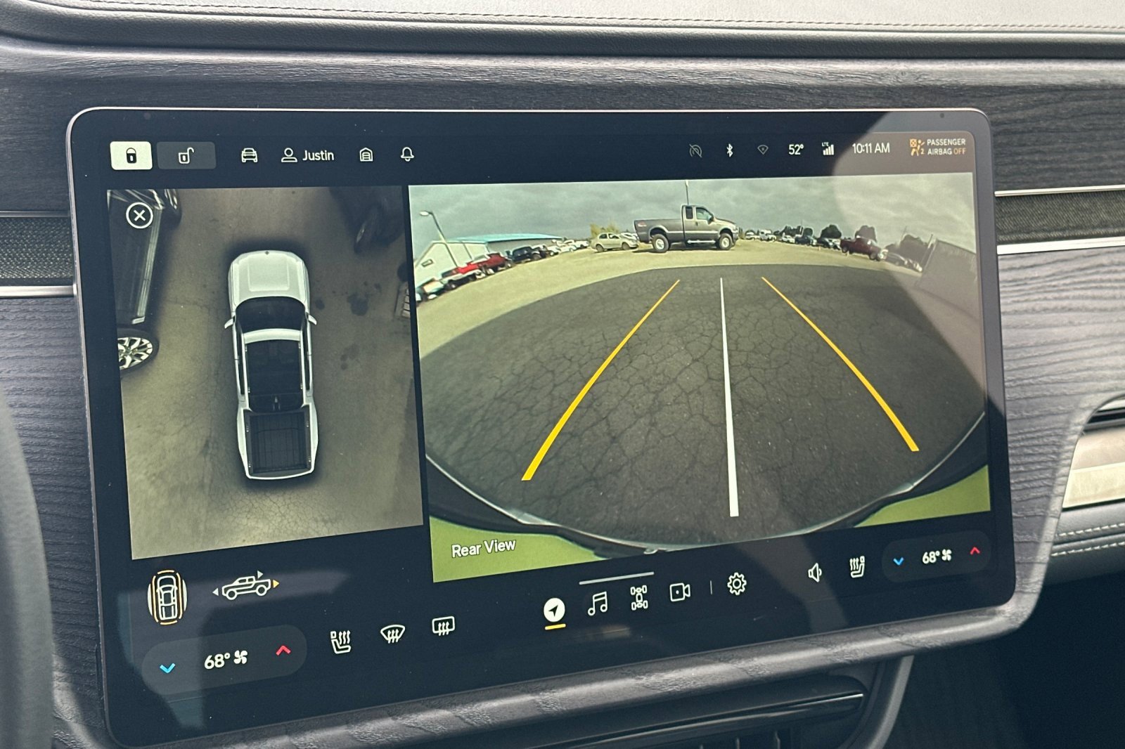 Used 2024 Rivian R1T Adventure image 19