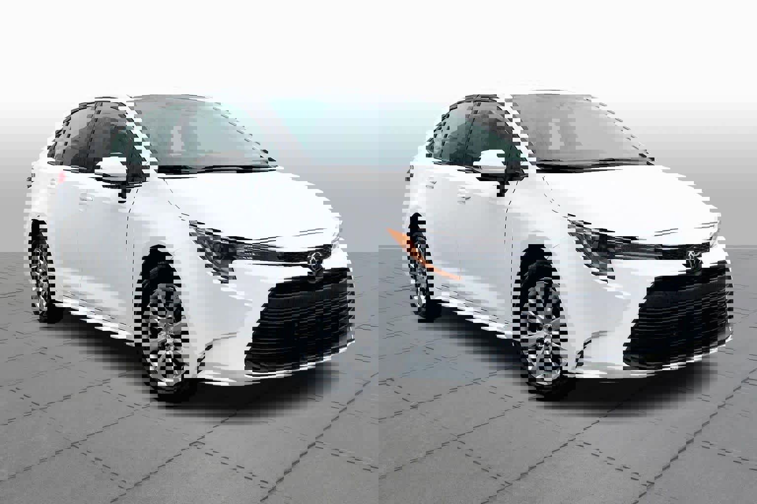 Used 2024 Toyota Corolla LE image 2