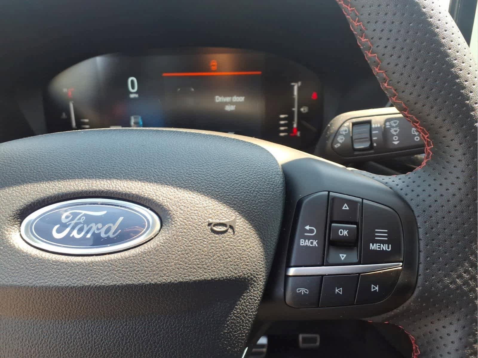 Used 2024 Ford Escape ST-Line Select w/ Tech Pack #1 AWD/4WD image 28