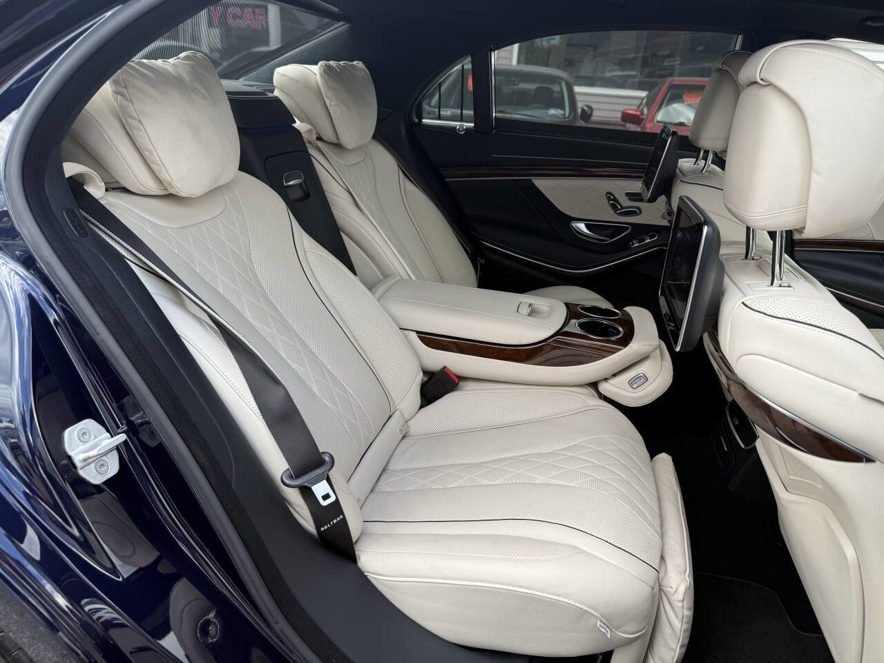 Used 2015 Mercedes-Benz S 550 4MATIC Sedan image 18