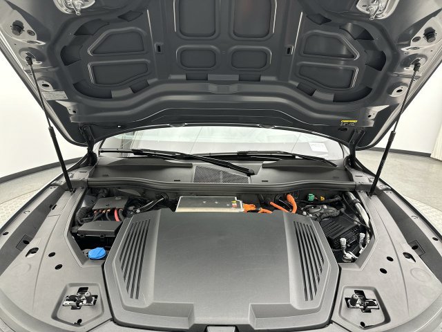 Certified 2024 Audi Q8 e-tron Premium Plus w/ Prestige Package AWD/4WD image 25