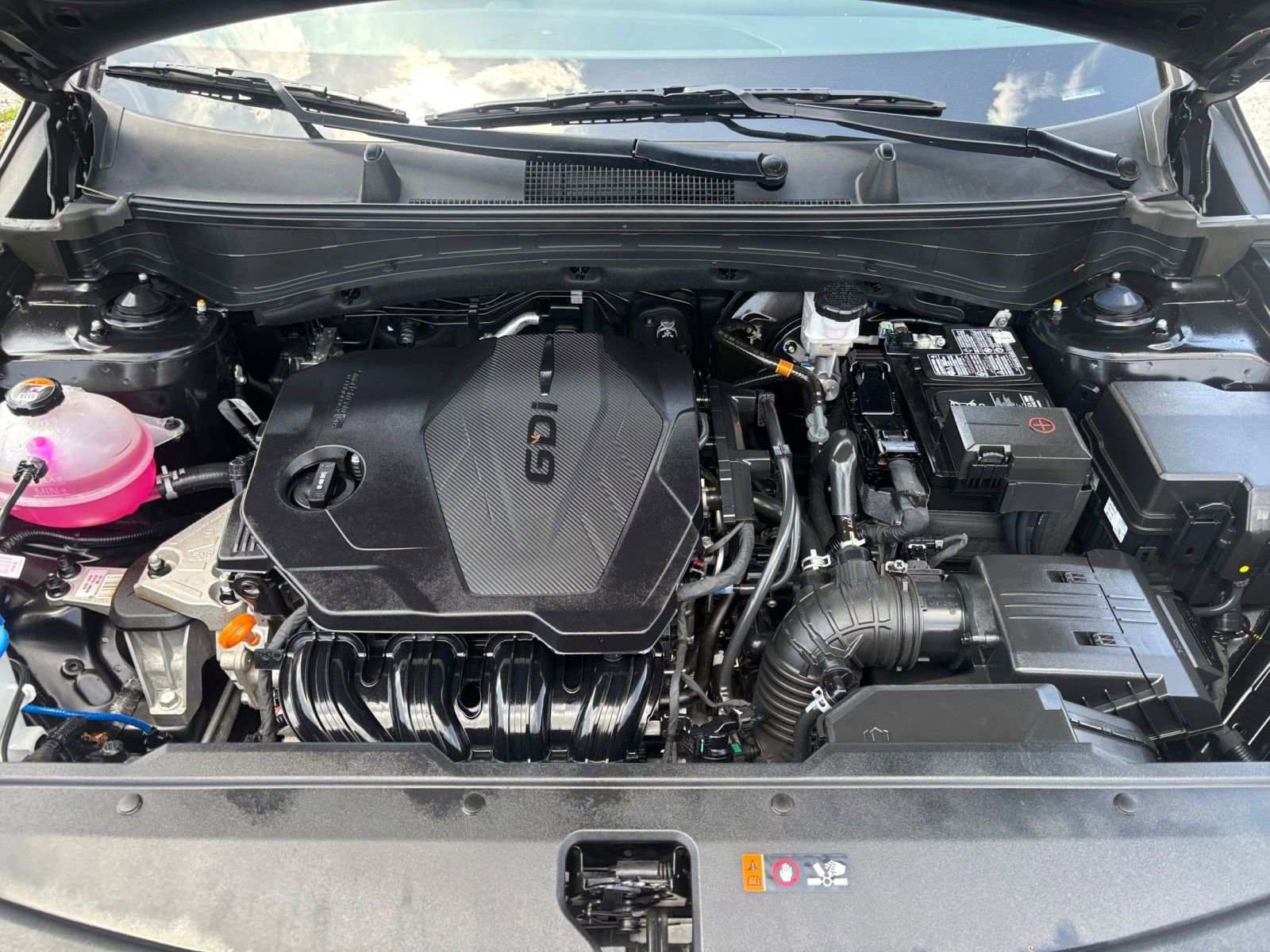 Used 2025 Kia Sportage LX image 32