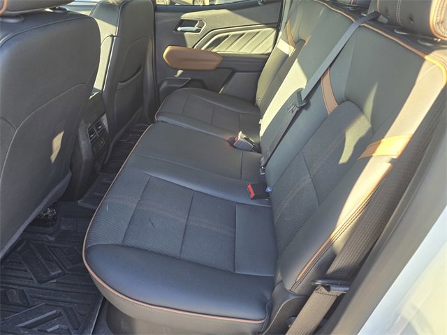 Used 2024 GMC Canyon AT4 w/ Technology Package image 11