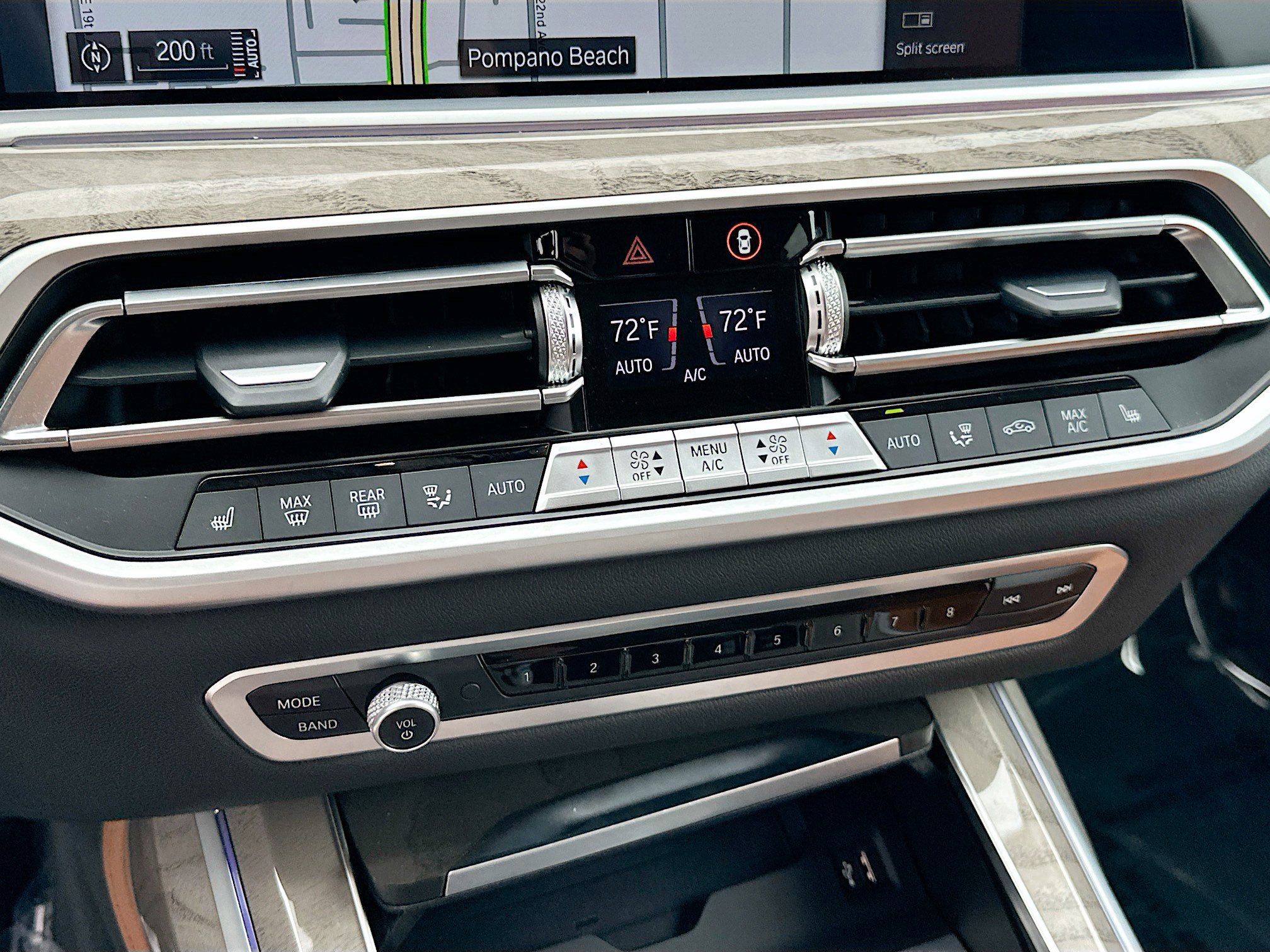 Used 2022 BMW X7 xDrive40i w/ Executive Package image 16