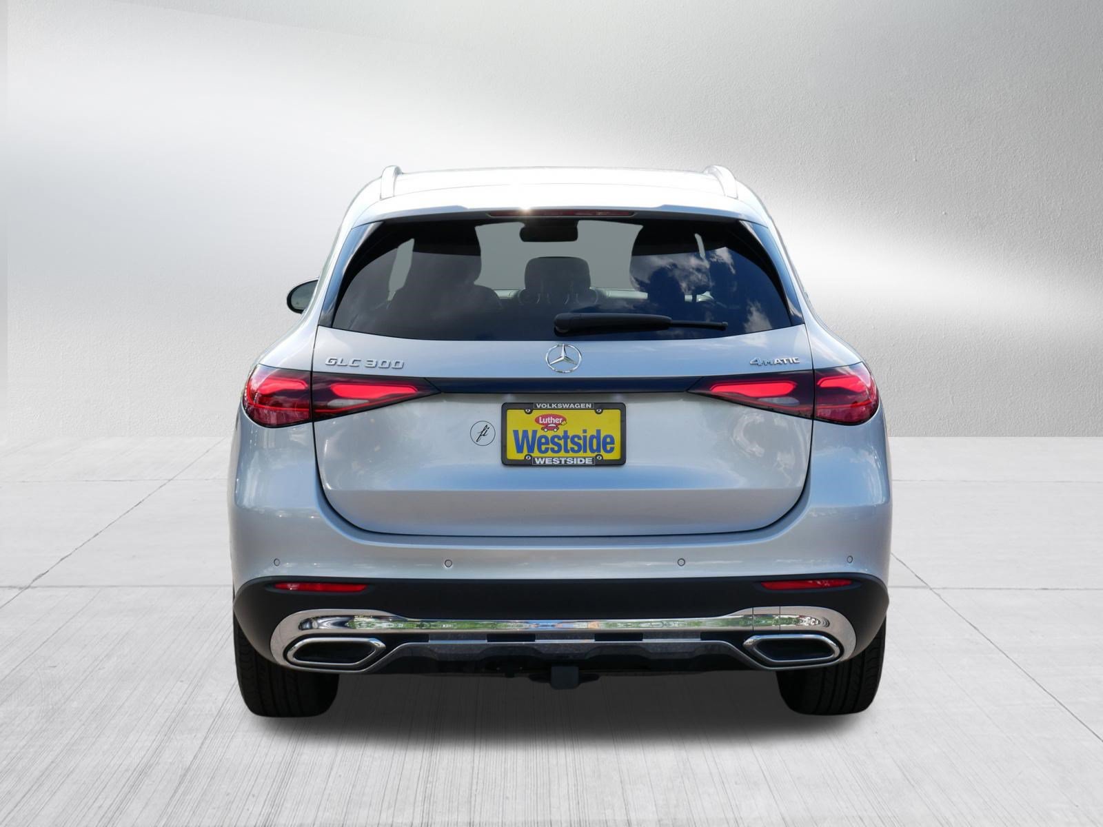 Used 2023 Mercedes-Benz GLC 300 4MATIC image 6