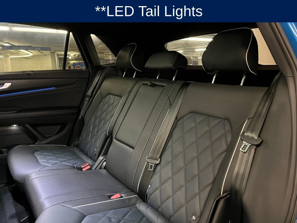 Used 2025 Volkswagen Atlas Cross Sport SEL Premium R-Line image 23