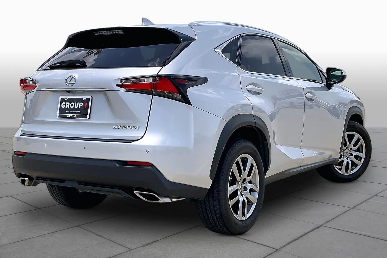 Used 2015 Lexus NX 200t FWD w/ Luxury Package image 11