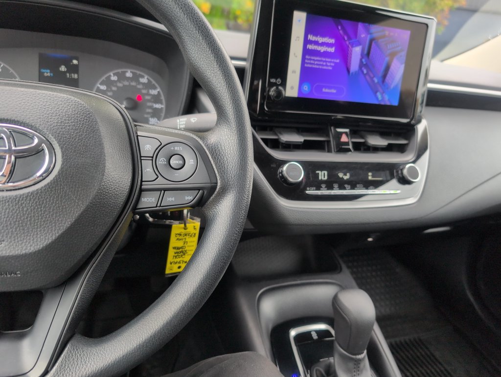 Used 2024 Toyota Corolla LE FWD image 18