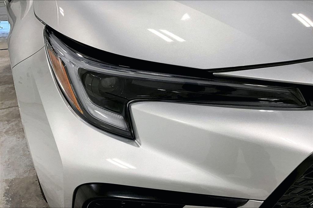 Used 2025 Toyota Corolla SE image 37