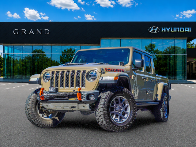 Used 2020 Jeep Gladiator Mojave AWD/4WD image 2