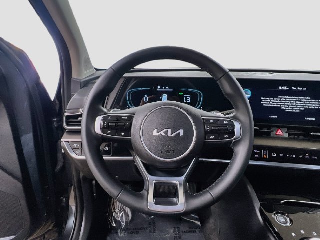 Certified 2025 Kia Sportage EX w/ EX Premium Package AWD/4WD image 11