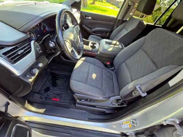 Used 2019 GMC Yukon SLE w/ SLE Value Package AWD/4WD image 5