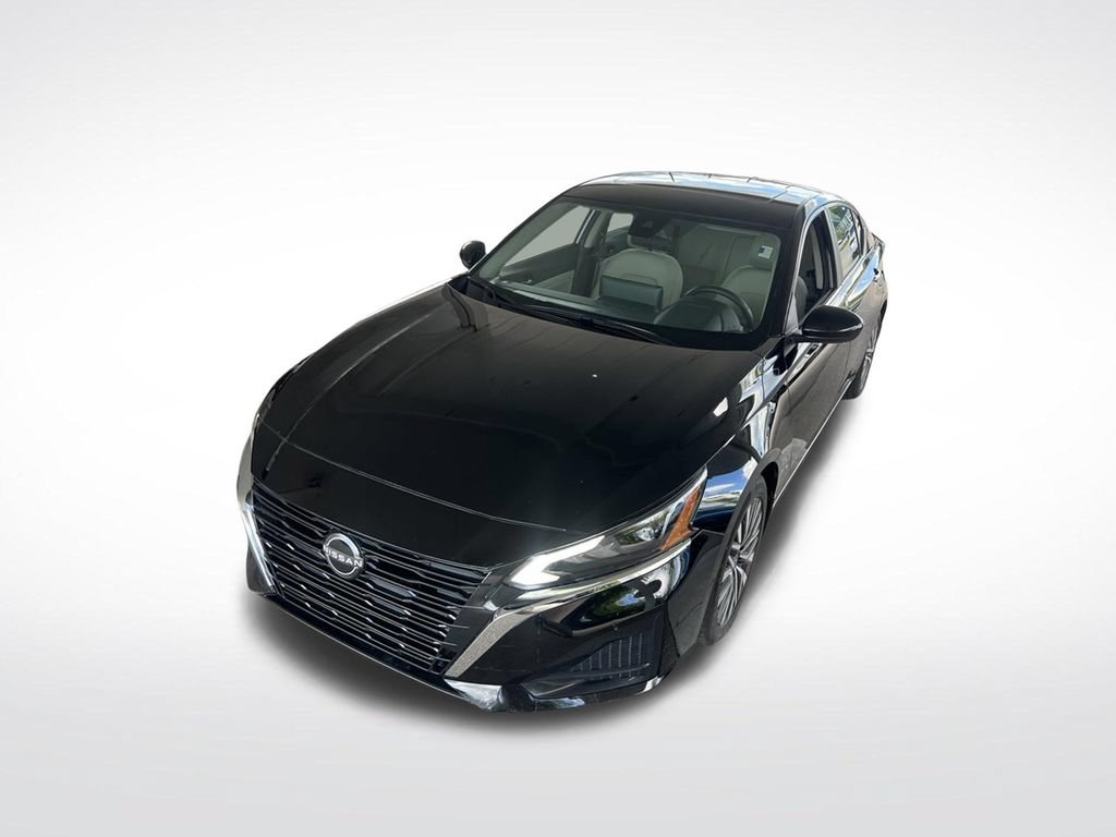 Certified 2024 Nissan Altima 2.5 SV w/ SV Premium Package FWD image 31