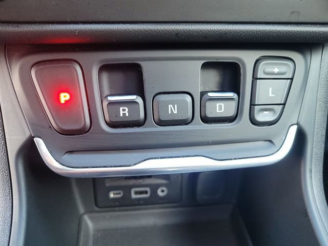 Used 2018 GMC Terrain SLT w/ Preferred Package image 28