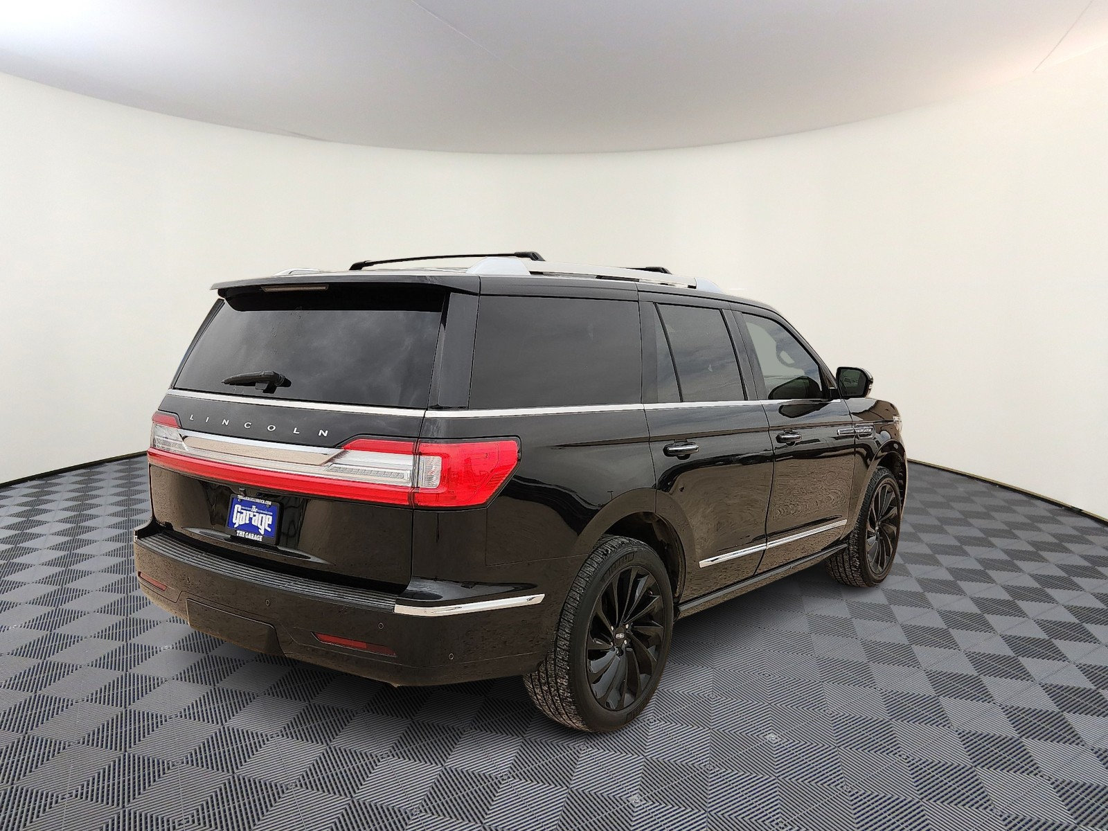 Used 2020 Lincoln Navigator Reserve w/ Equipment Group 208A Reserve AWD/4WD image 4