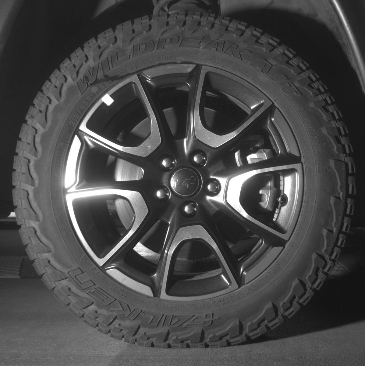 Used 2025 Jeep Compass Trailhawk AWD/4WD image 13