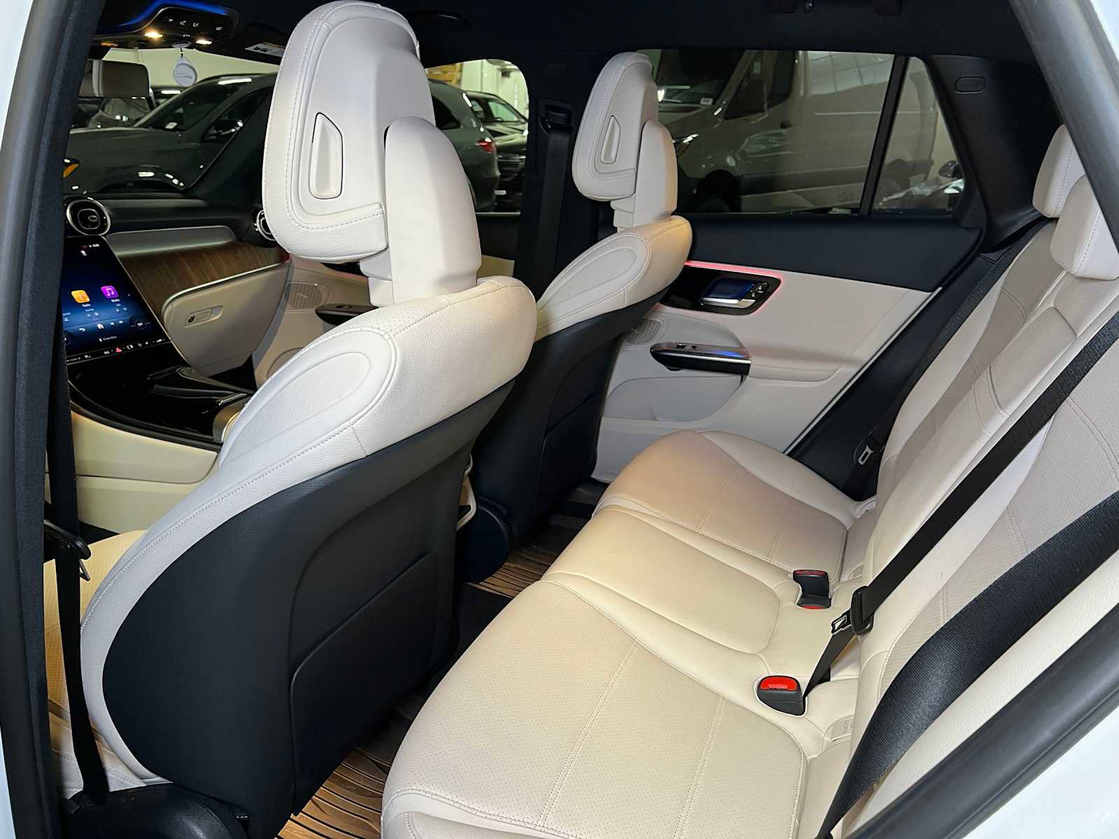 Certified 2025 Mercedes-Benz GLC 300 4MATIC image 20