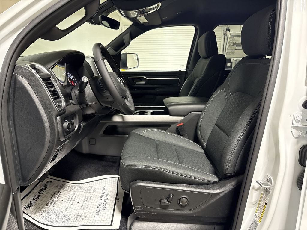 New 2026 RAM 1500 Big Horn AWD/4WD image 4