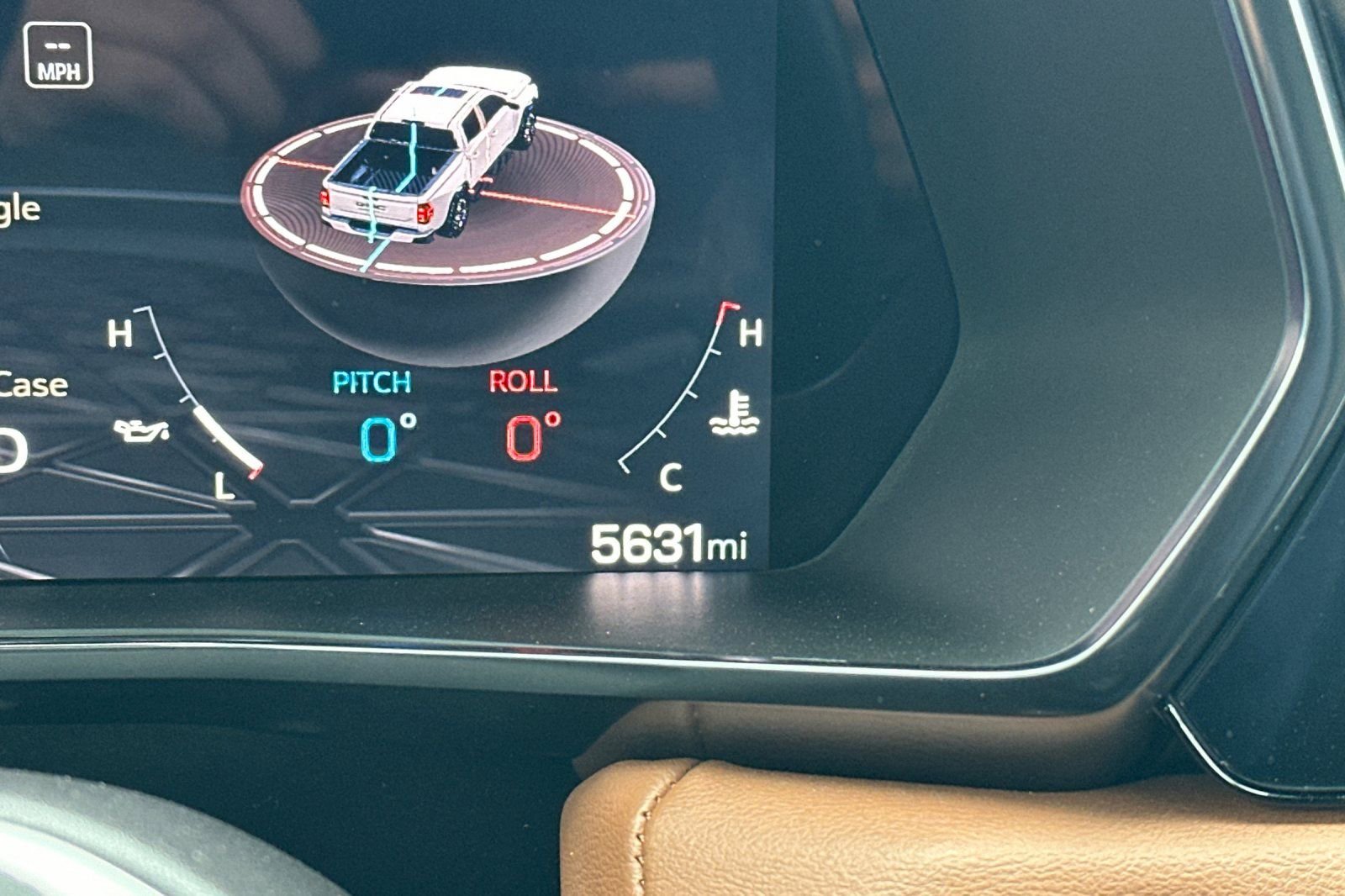 Used 2025 GMC Canyon AT4 w/ Nightfall Edition image 30