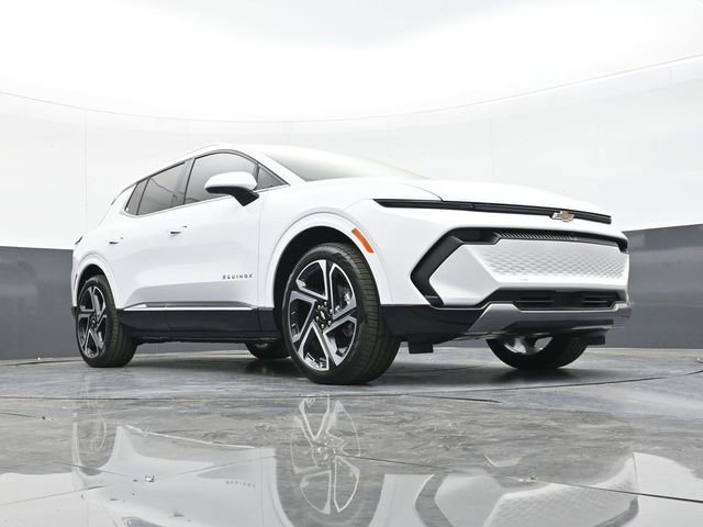 New 2026 Chevrolet Equinox EV LT image 46