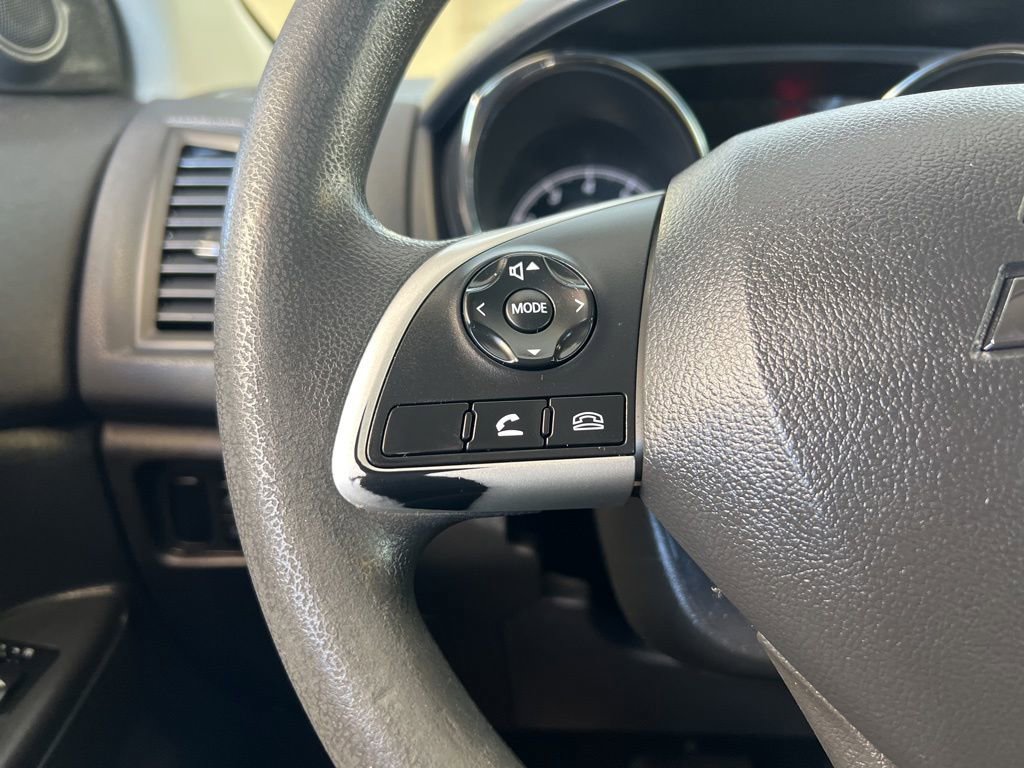 Used 2022 Mitsubishi Outlander Sport ES image 37