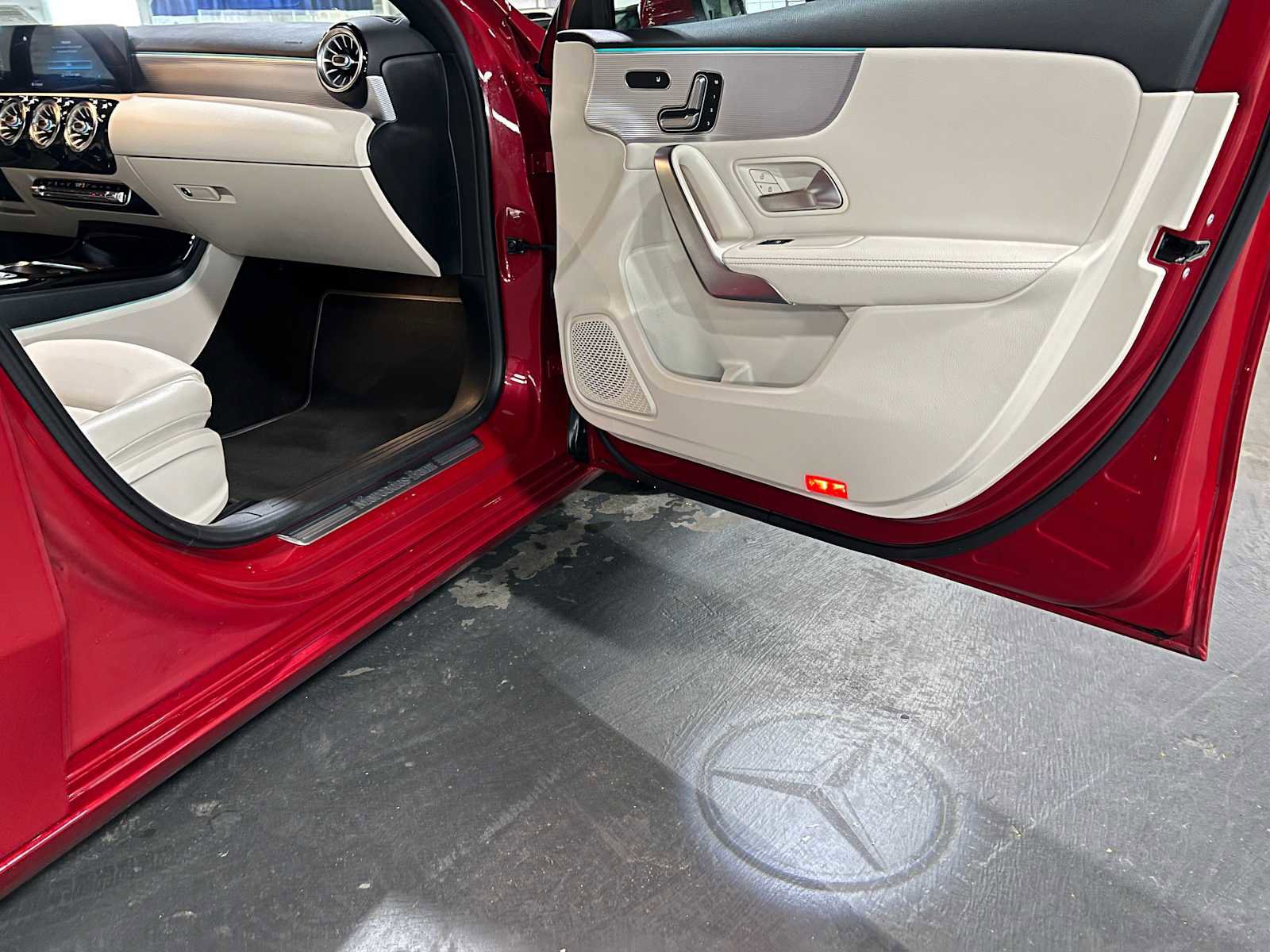 Used 2021 Mercedes-Benz A 220 4MATIC image 10