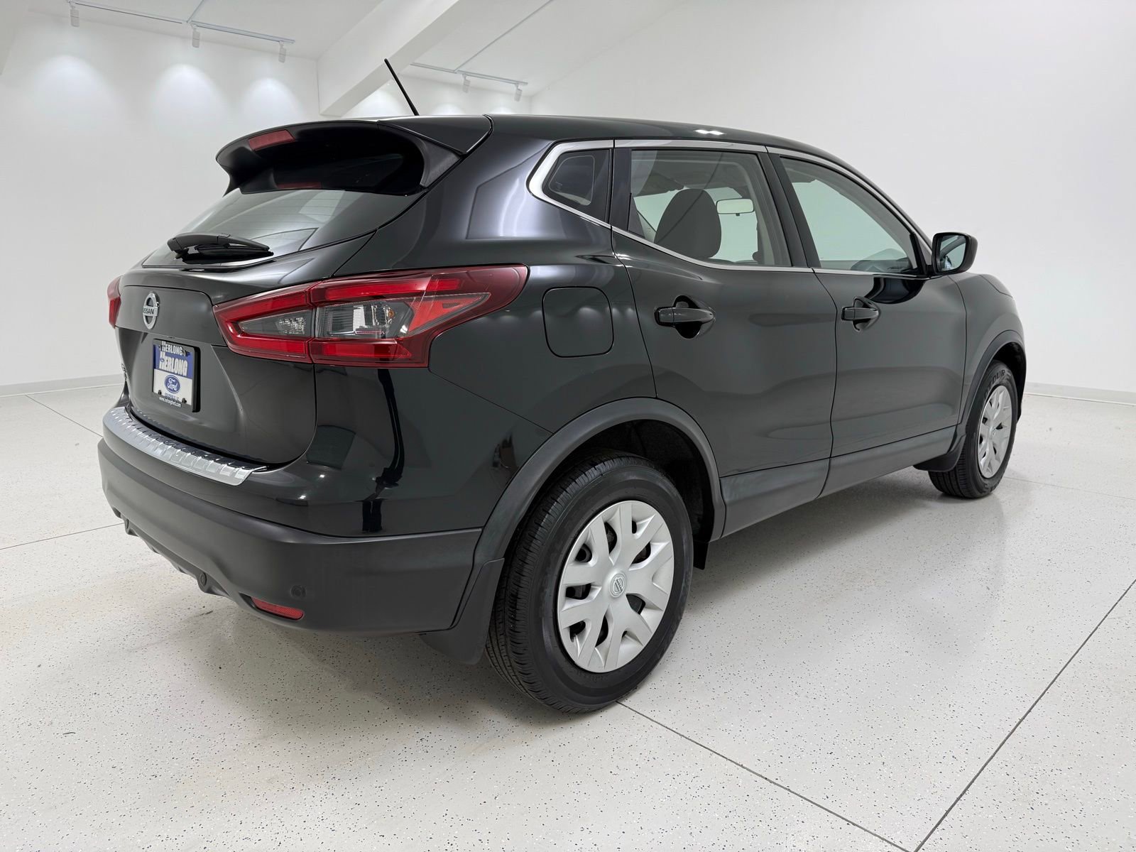 Used 2020 Nissan Rogue Sport S image 6
