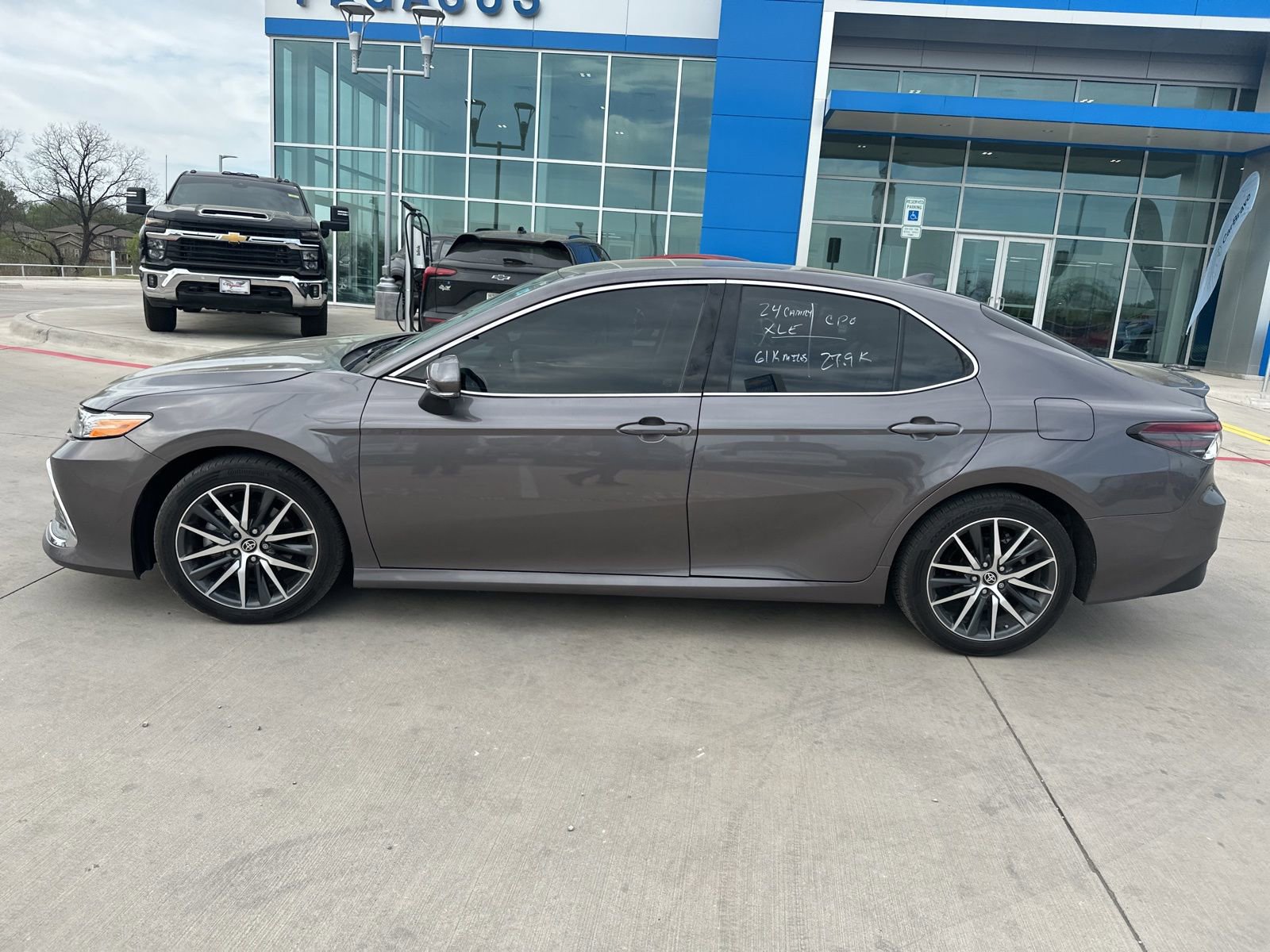 Used 2024 Toyota Camry XLE video 2