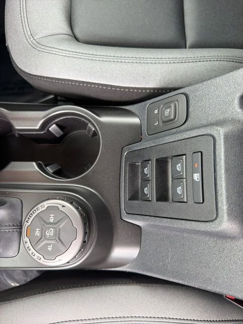 Used 2023 Ford Bronco Black Diamond image 16