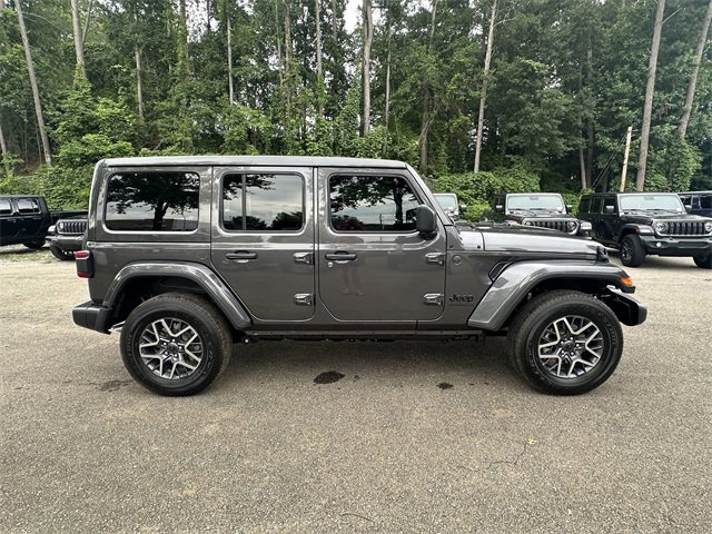 New 2025 Jeep Wrangler Sahara image 6