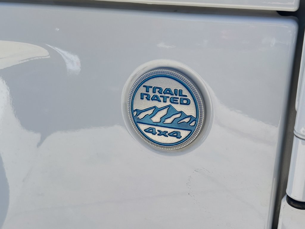 Used 2022 Jeep Wrangler Unlimited Sahara AWD/4WD image 16