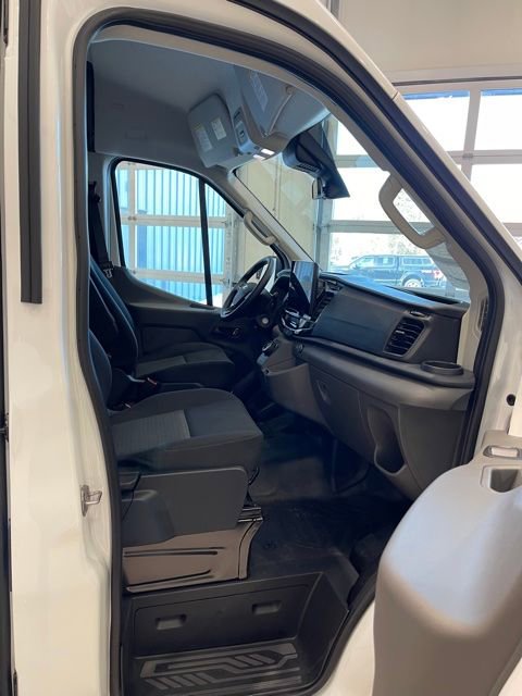 Used 2023 Ford E-Transit Medium Roof w/ Interior Upgrade Package image 11